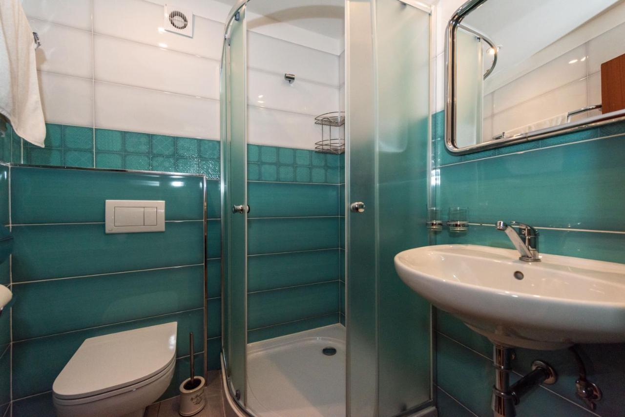 Hotel Modrin Pec pod Snezkou Bagian luar foto
