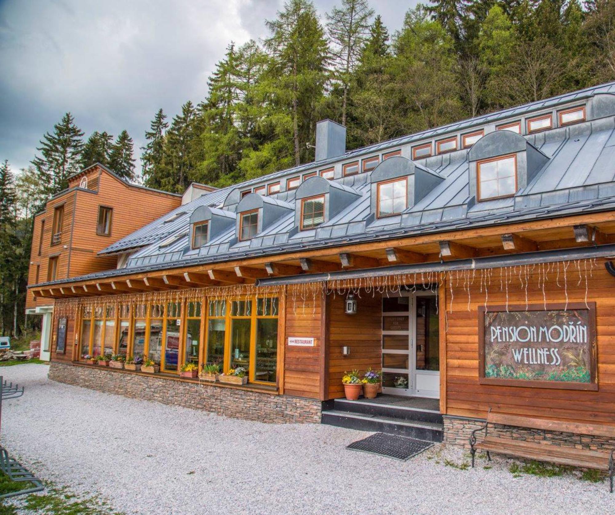 Hotel Modrin Pec pod Snezkou Bagian luar foto